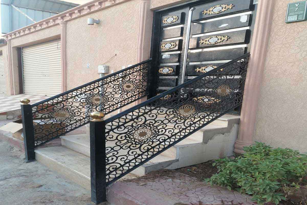 دربزين البلاستيكي